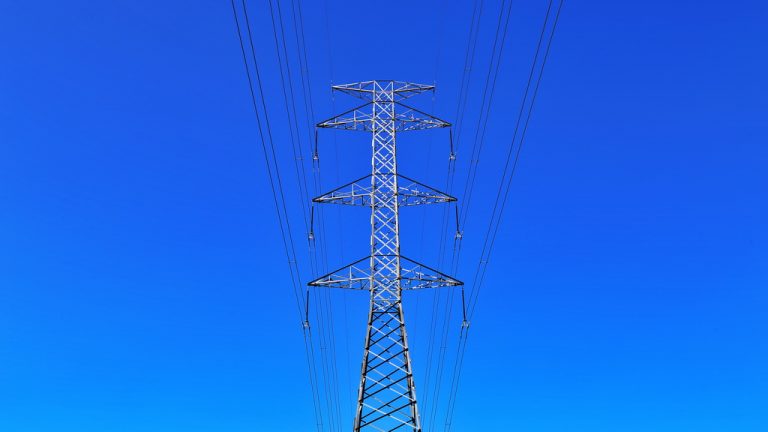 How to negotiate better supplier contracts